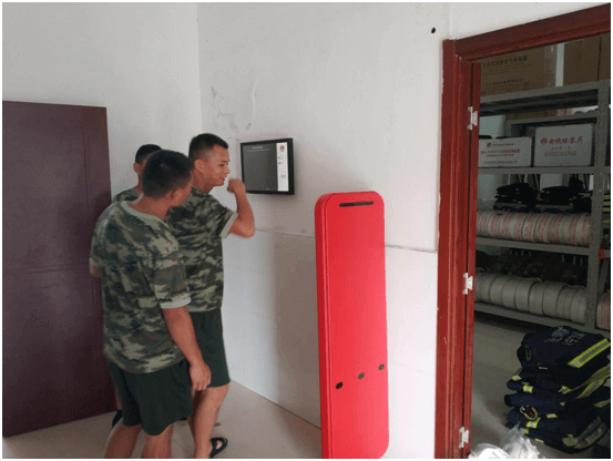 濟(jì)南某隊(duì)為提高備品管理升級(jí)，使用浦豐科技智能柜、智能工具柜